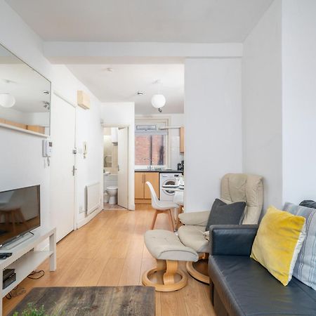 Carnaby & Oxford Street - Central Soho - One Bedroom - Double Bed & Sofabed Лондон Екстериор снимка